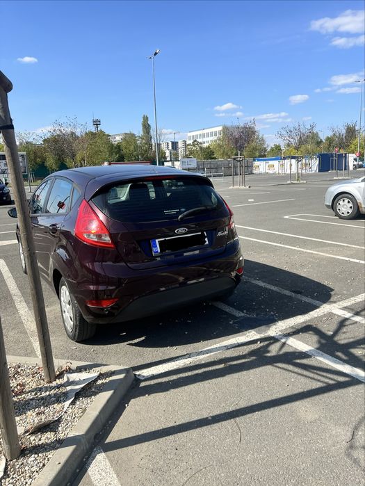 Ford Fiesta 2011 - benzina