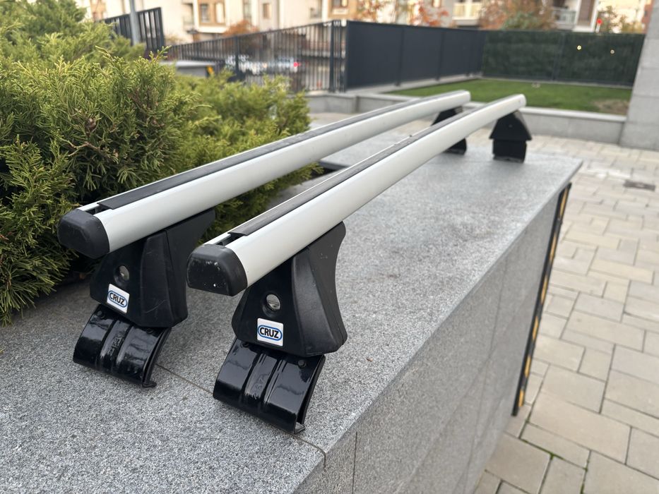 Алуминиеви греди Cruz за VW Passat B8 седан