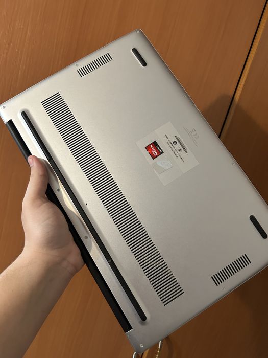 Vand laptop HUAWEI Matebook D15 cu procesor AMD Ryzen 5 5500U