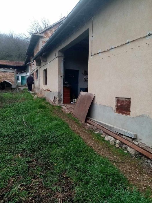 Продава се Къща в с. Рибен, Област Плевен - 200 кв.м за 102 €/кв.м - Снимка #3