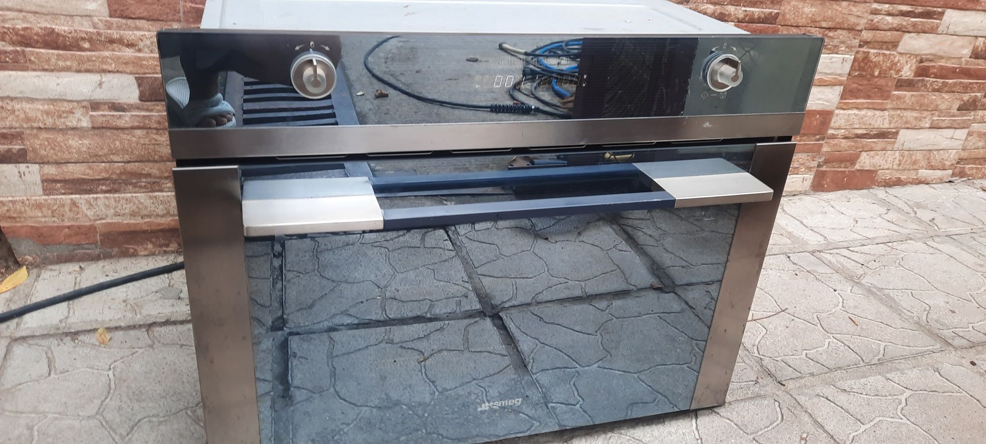 SMEG Фурна на пара  за Вграждане във отлично оригинално състояние