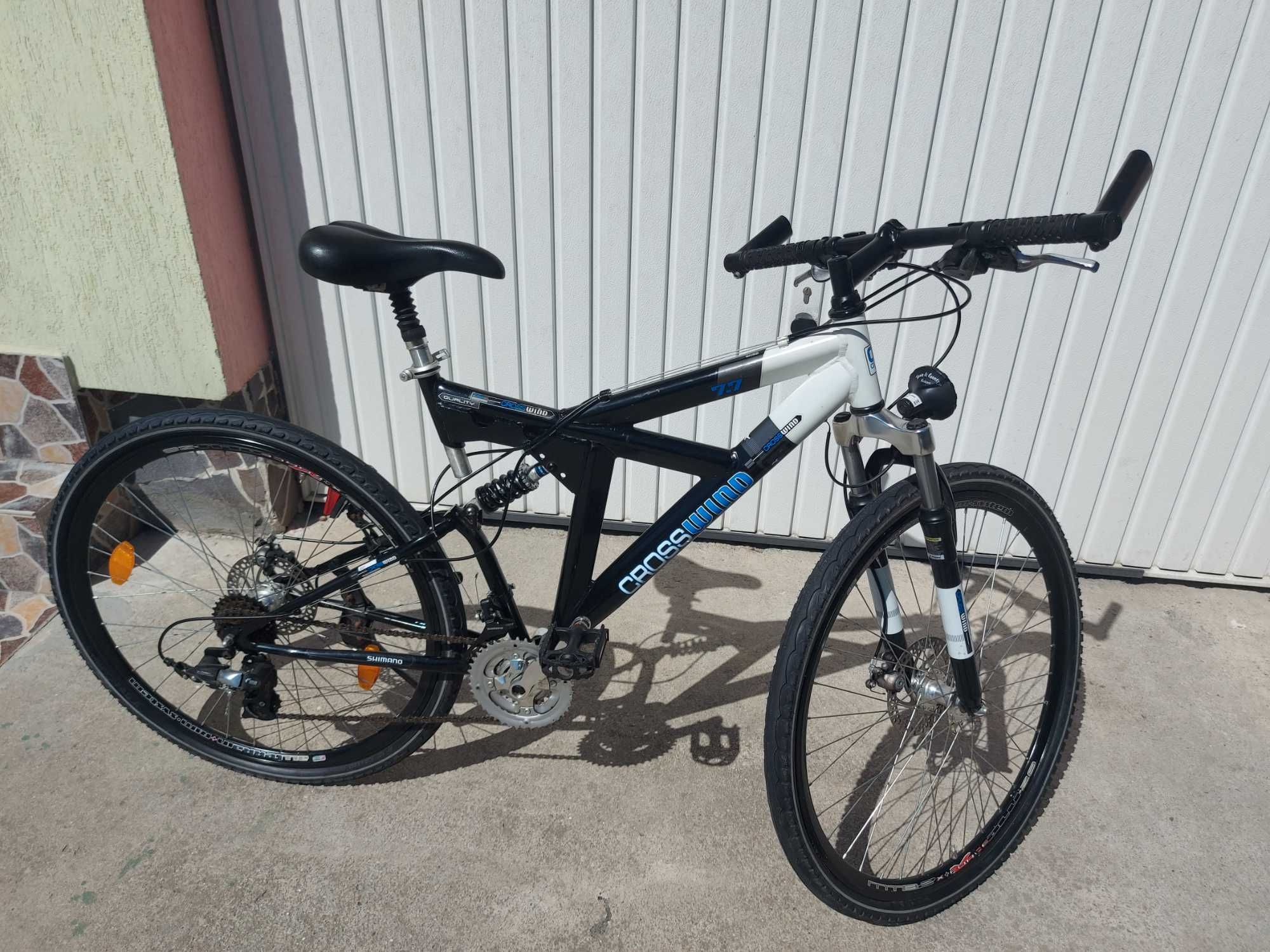 Bicicleta  MTB CrossWind Frane Disc-Cauciucuri noi-Full Shimano.