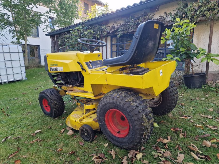 Vand tractoras pentru gazon/iarba