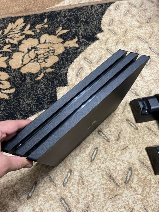 Ps 4 pro.