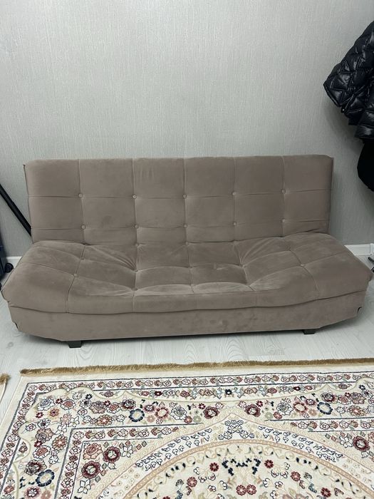 Диван, кресло.