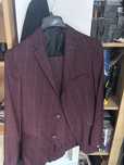Urgent Costum Visiniu 42