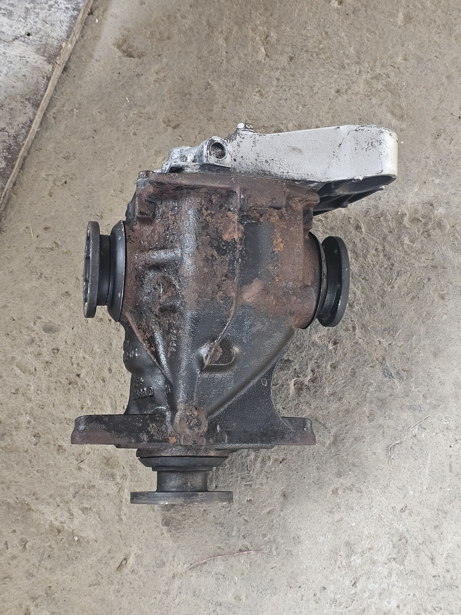 Диференциал за бмв 118 bmw 118d 122hp 122кс м47 2.47