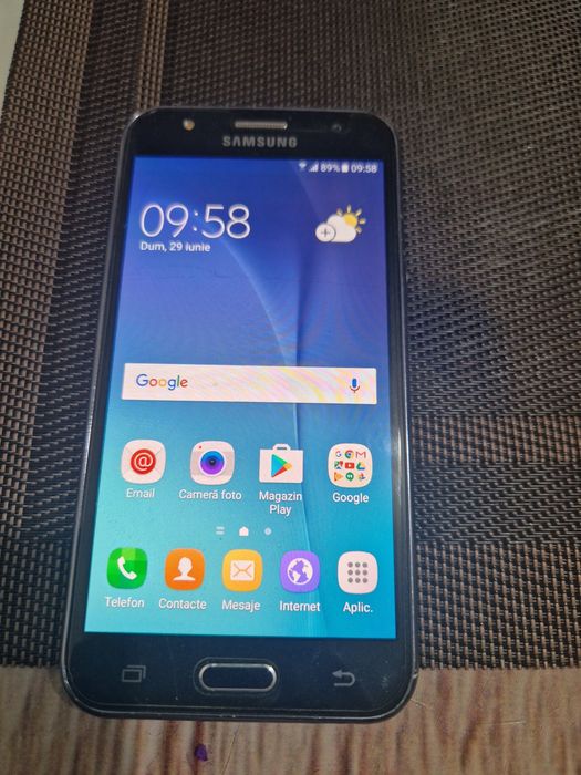 Vând Samsung j5 2015