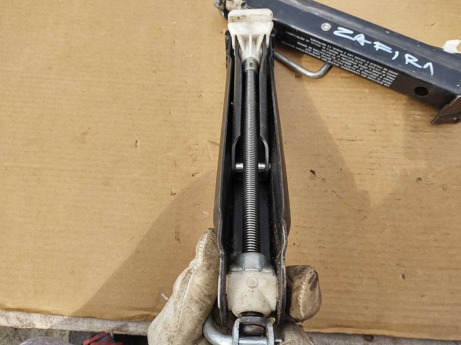 Авто Крик Авариен Крик Opel Zafira Опел Зафира