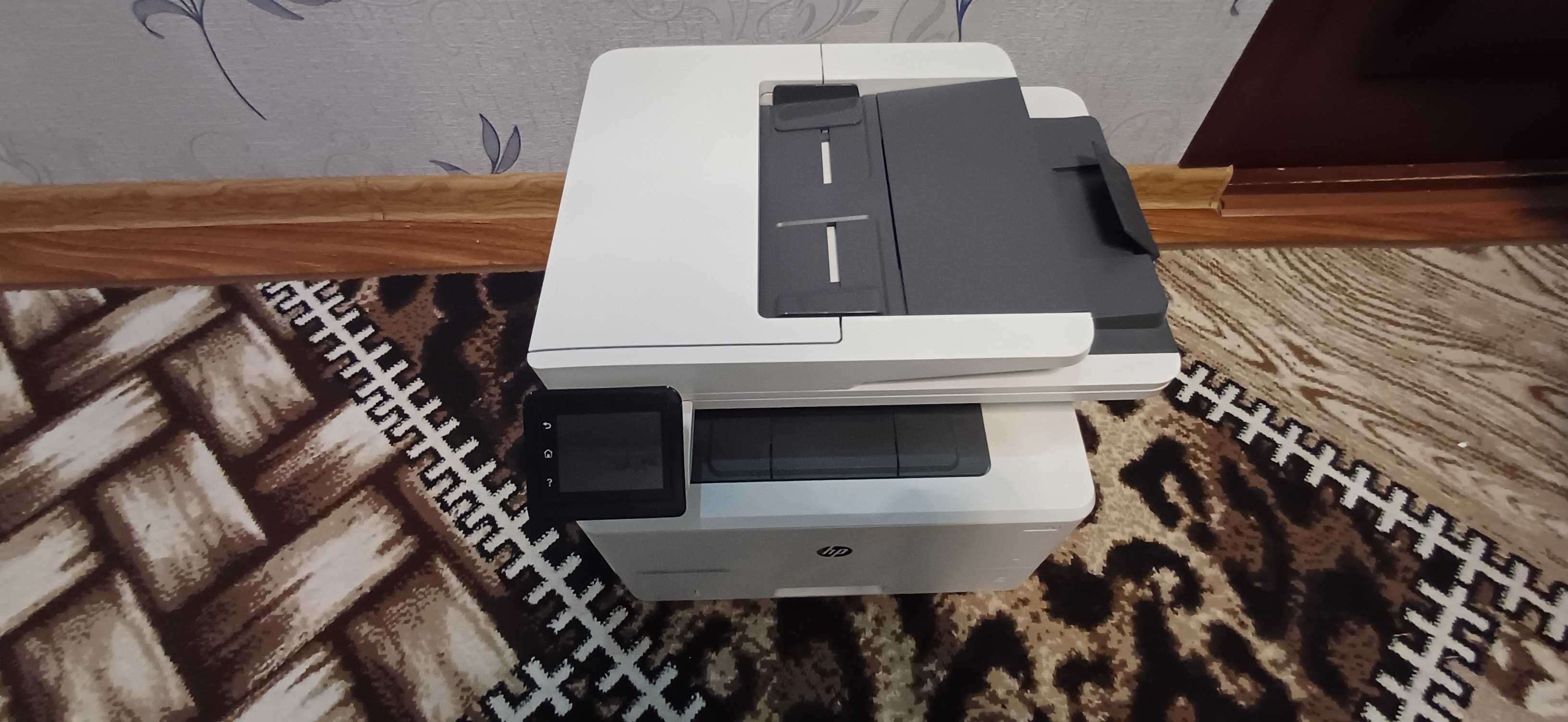 МФУ HP LaserJet Pro M426fdn