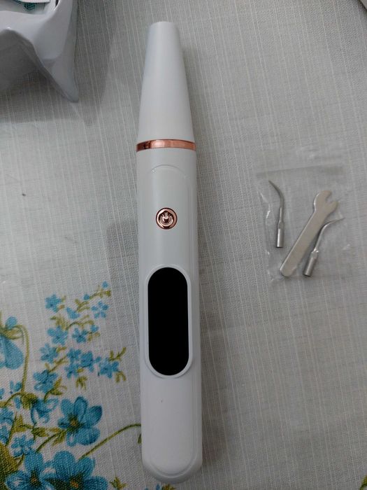 Новый аппарат для чистки камней на зубах за 10000тг в Медеуском районе