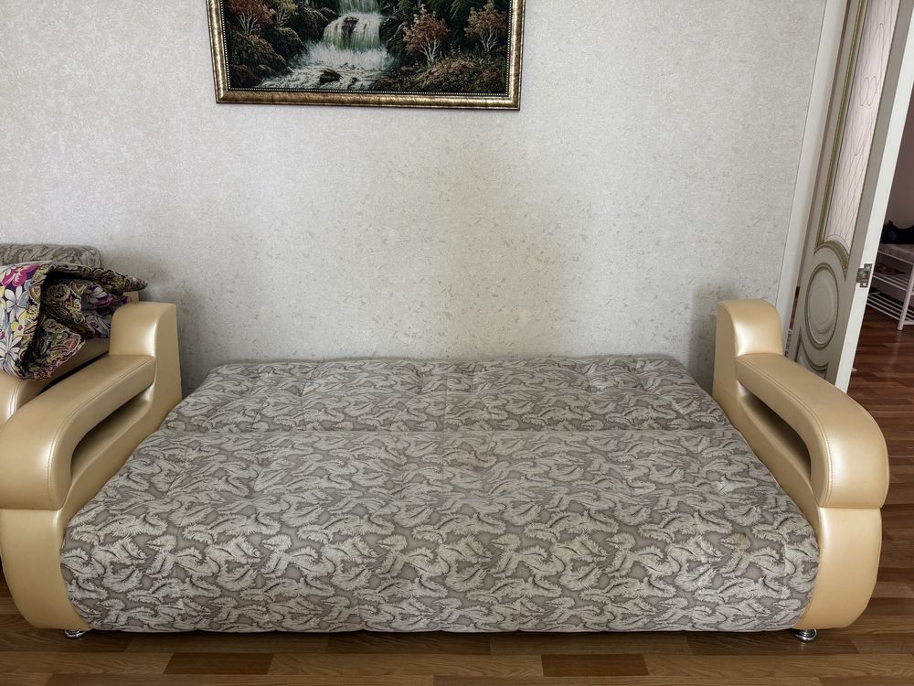 Продам диван и кресло