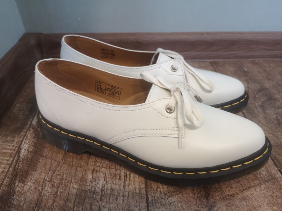 Dr Martens, нови обувки естествена кожа, номер 40