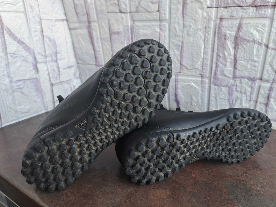 маратонки,кецове,спортни обувки футболни стоножки,Adidas,ном.32,адидас