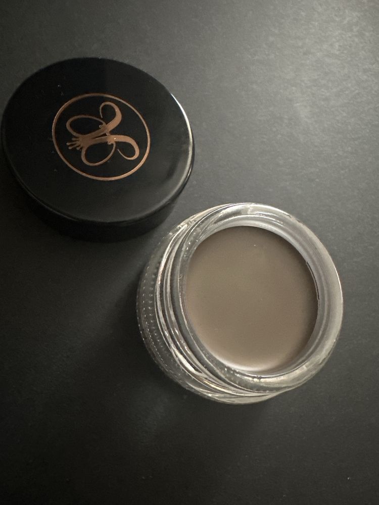 Пoмада за вежди AnastasiaBeverlyHills