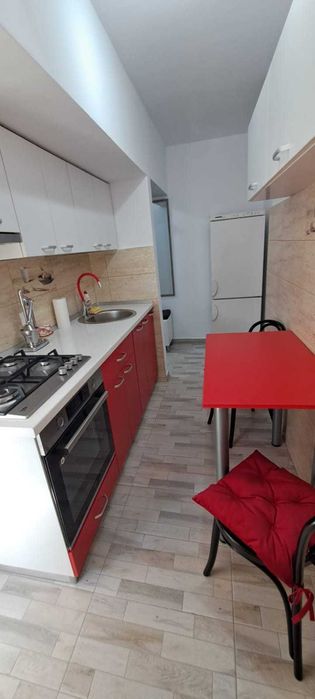 De închiriat garsonieră ultracental