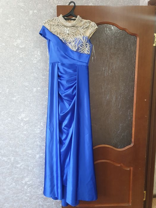 Продам платье вечернее