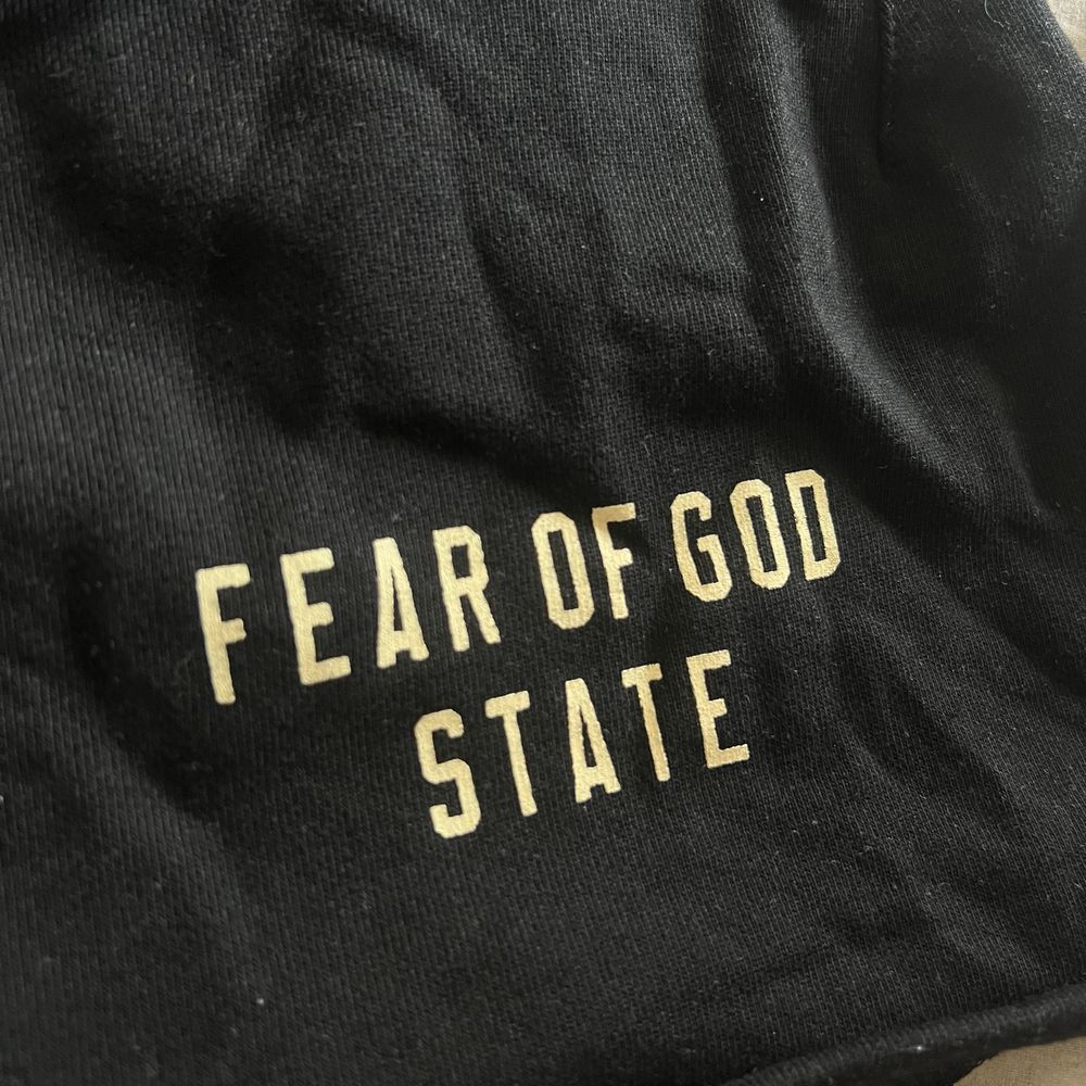 Къси гащи Essentials Fear of God
