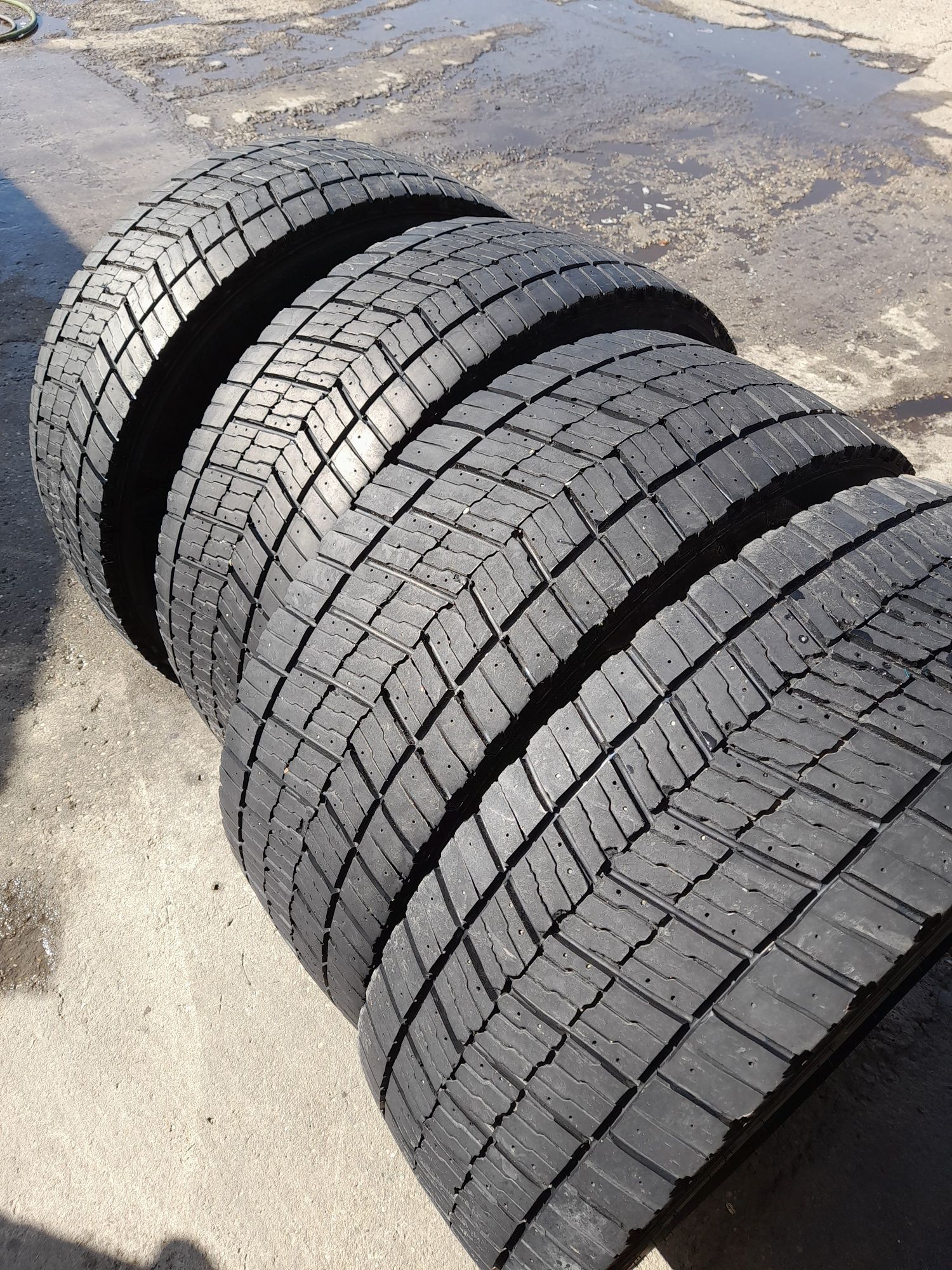 Anvelope  295 60 22.5 michelin  camion