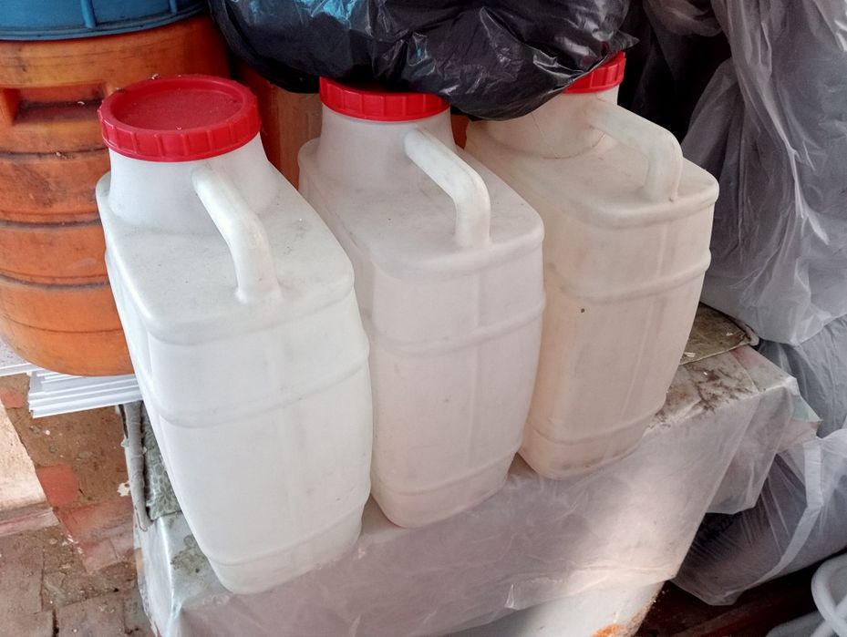 Канистры под воду 10литровые