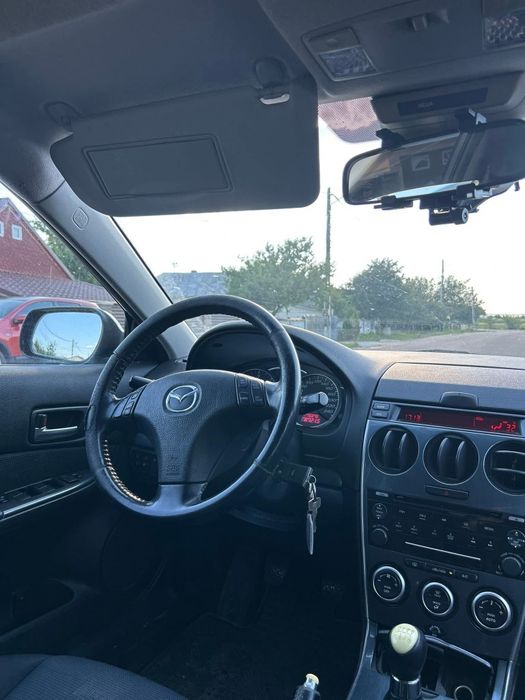Vand mazda in stare foarte buna de functionare