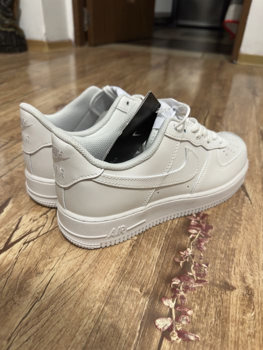 Vand Nike Air Force 1
