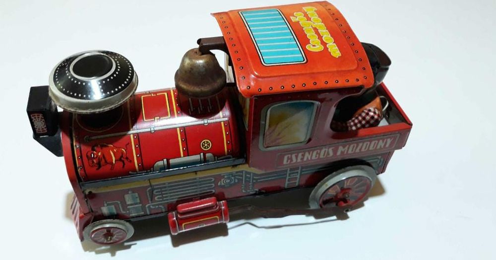 Jucarie veche tabla, tren , locomotiva Ungaria