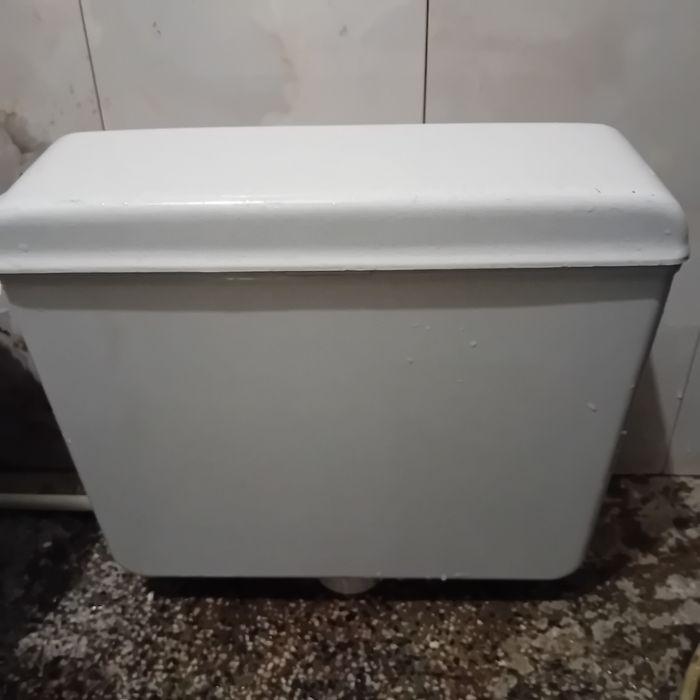 Тоалетно казанче пластмасово