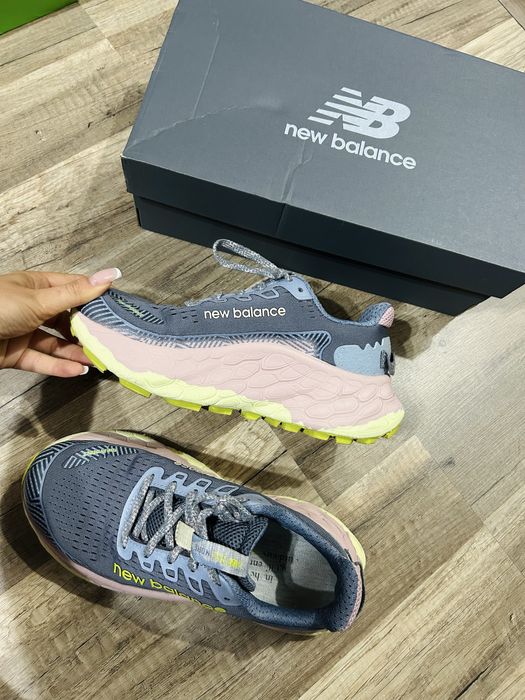 New balance маратонки