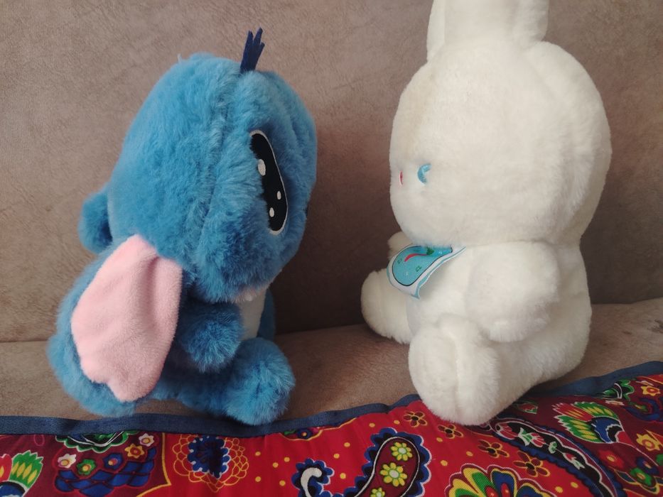 Продаю стич и зайца новые