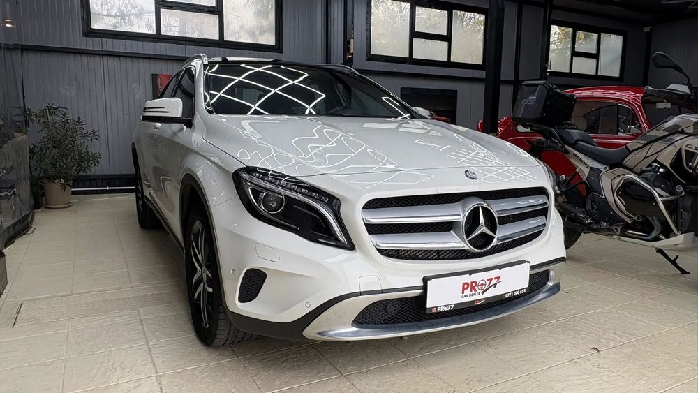 Mercedes-Benz GLA Mercedes-Benz GLA 200d 4Matic / 2015 / Posibilitate creditare PF
