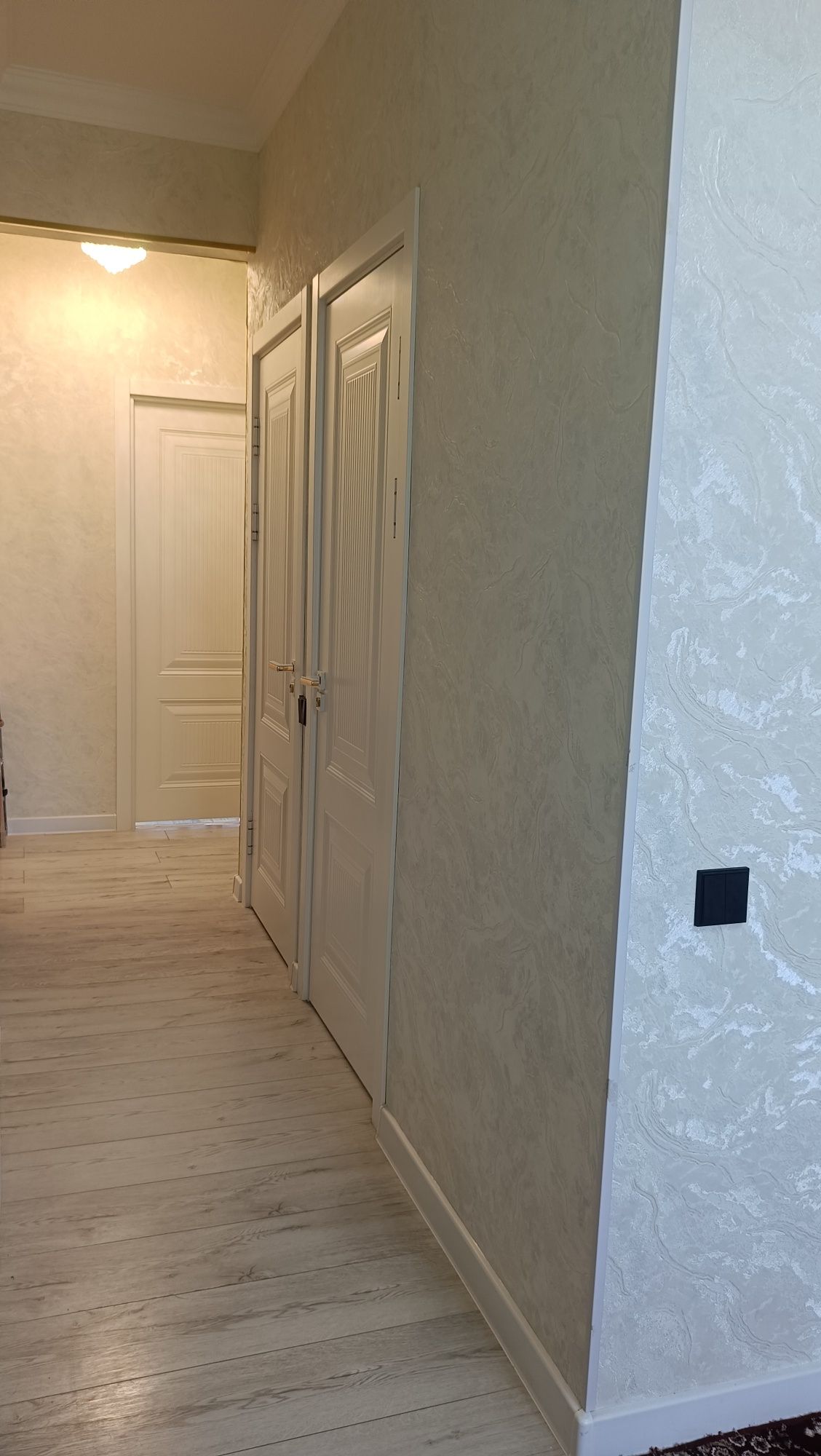 Продается квартира с детской комнатой Кара-Камиш 1/4 2в3/4/4