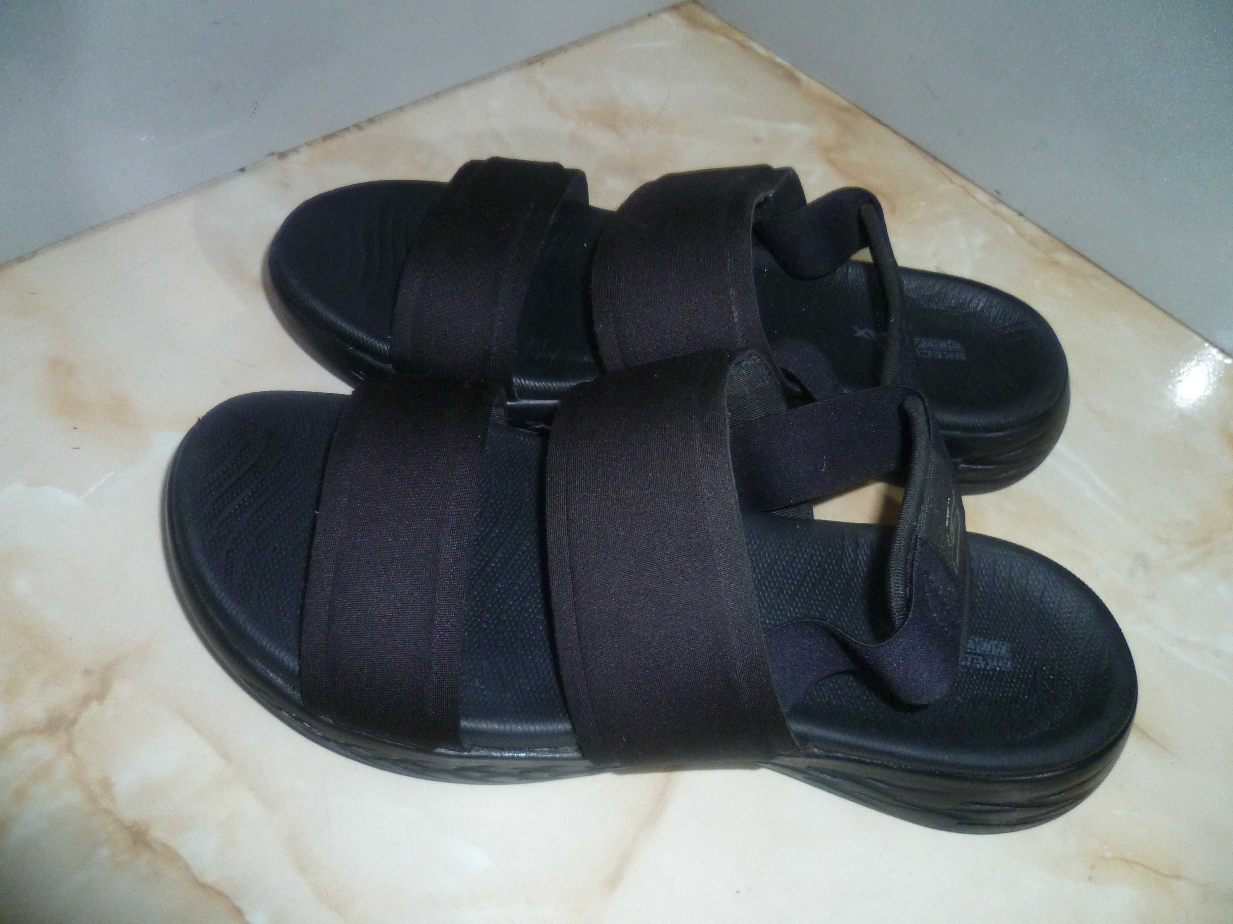 Skechers сандали №39