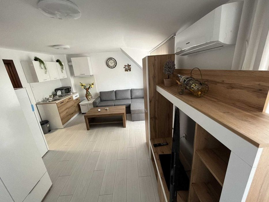 Дава се под наем Двустаен апартамент в Варна, Център - 70 кв.м за 397.8 € - Снимка #3