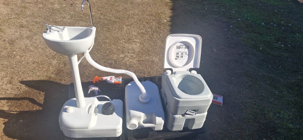 Set Wc și chiuveta pentru cemping