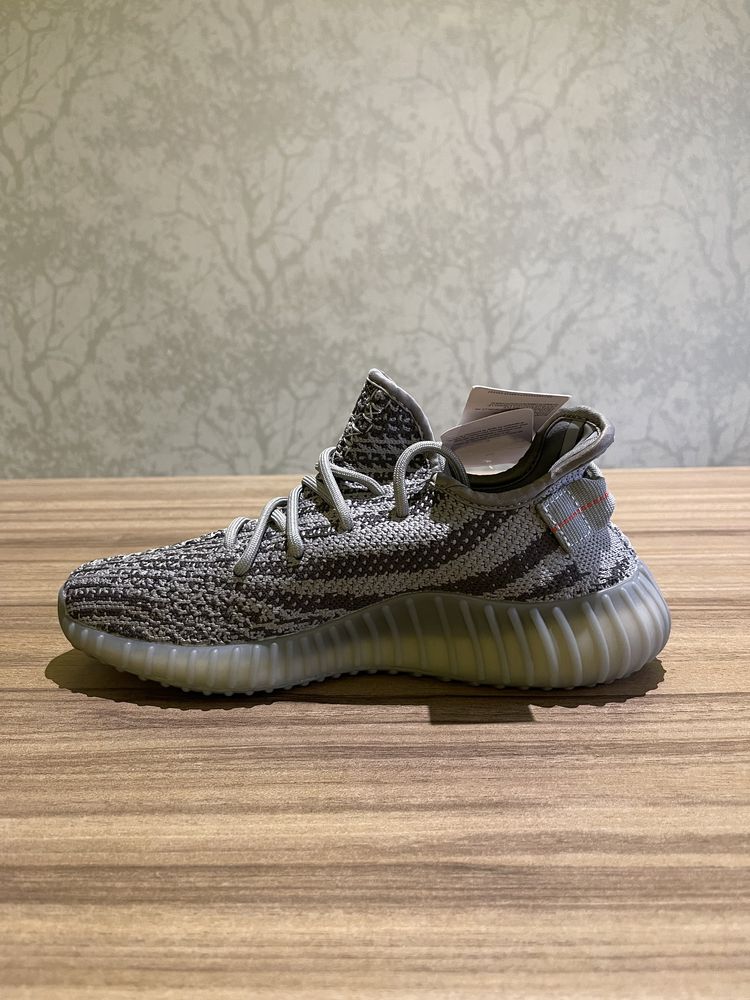 Adidasi Yeezy PREMIUM mărimea 38