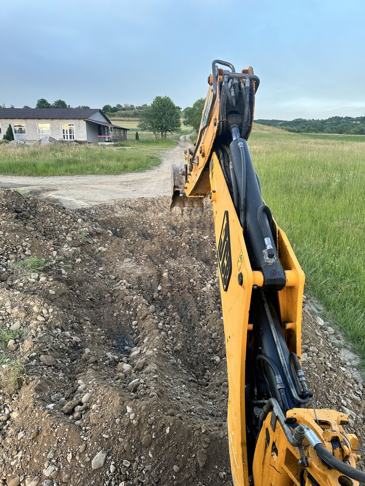 JCB/Buldoexcavator/Inchiriat/Lucrari/Sapaturi/Defrisari