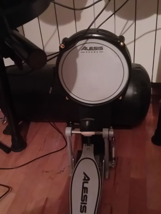 Alesis електронни барабани