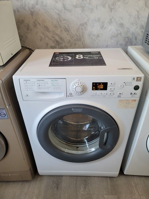 Стиральная машина  "Ariston"  сотилади.