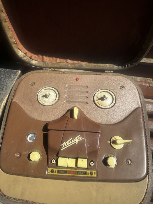 Магнетофон руски