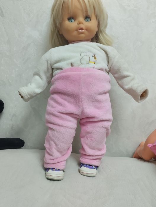 Кукла.          .