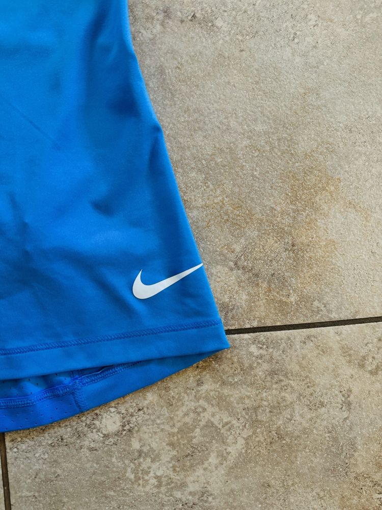 Дамски потник Nike Dri-Fit