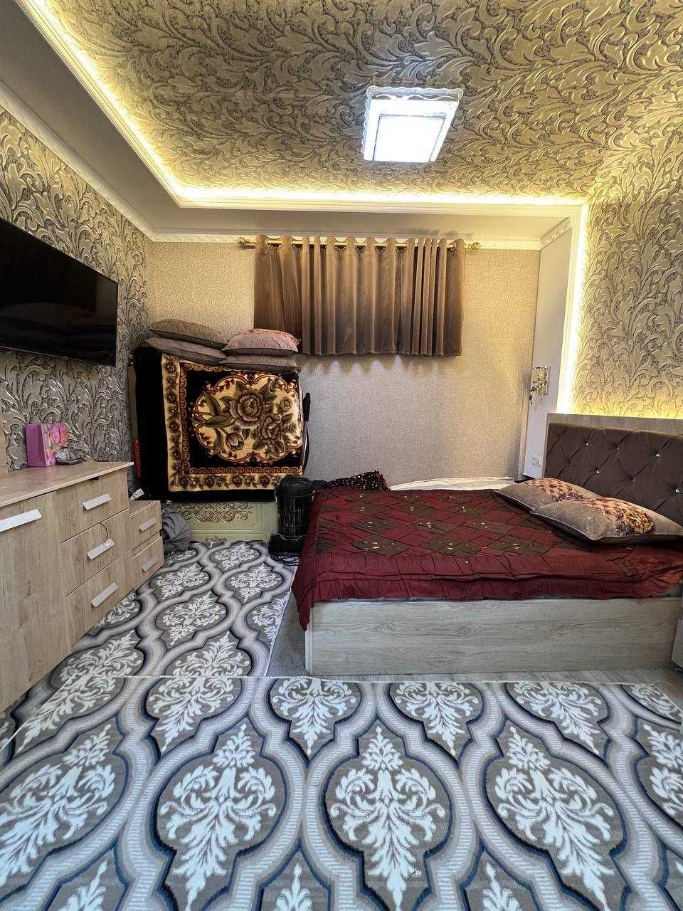 2х комнатная квартира на 5 этаже 62кв/м, в Самарканде