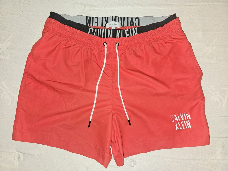 Карго Панталони, Потник, Бански, Риза, Суичер и Тениска