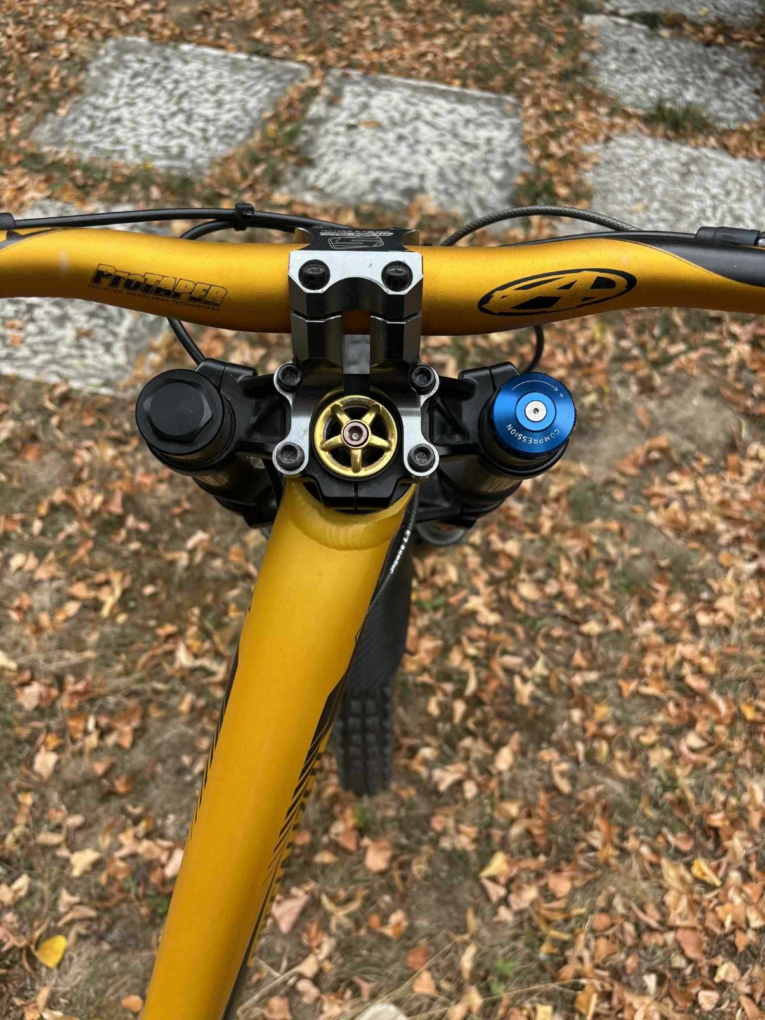 Specialized demo 8