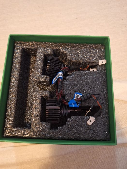 LED фарове H3 (дълги)