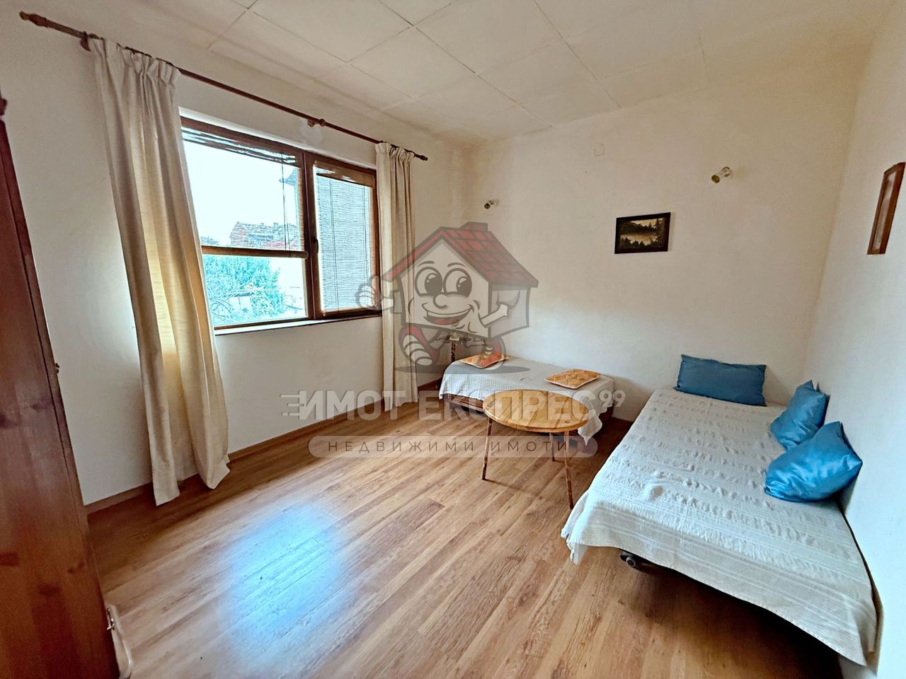 Дава се под наем Етаж от къща в Асеновград - 90 кв.м за 204 € - Снимка #3
