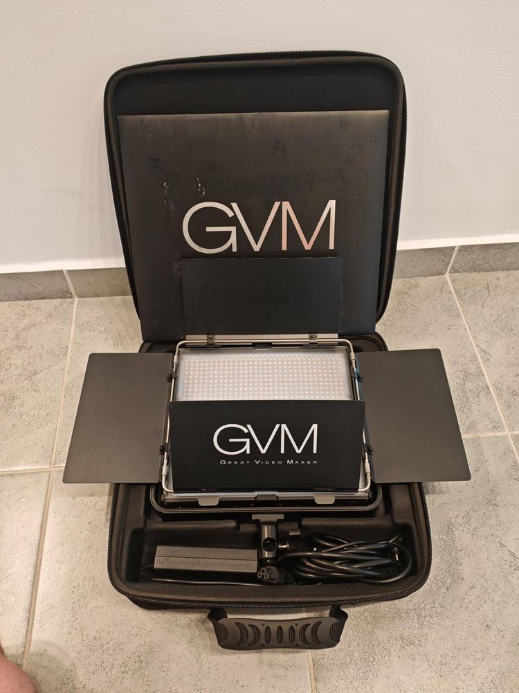 GVM 1000D Lampa LED Video RGB Bi-Color 3200-5600K