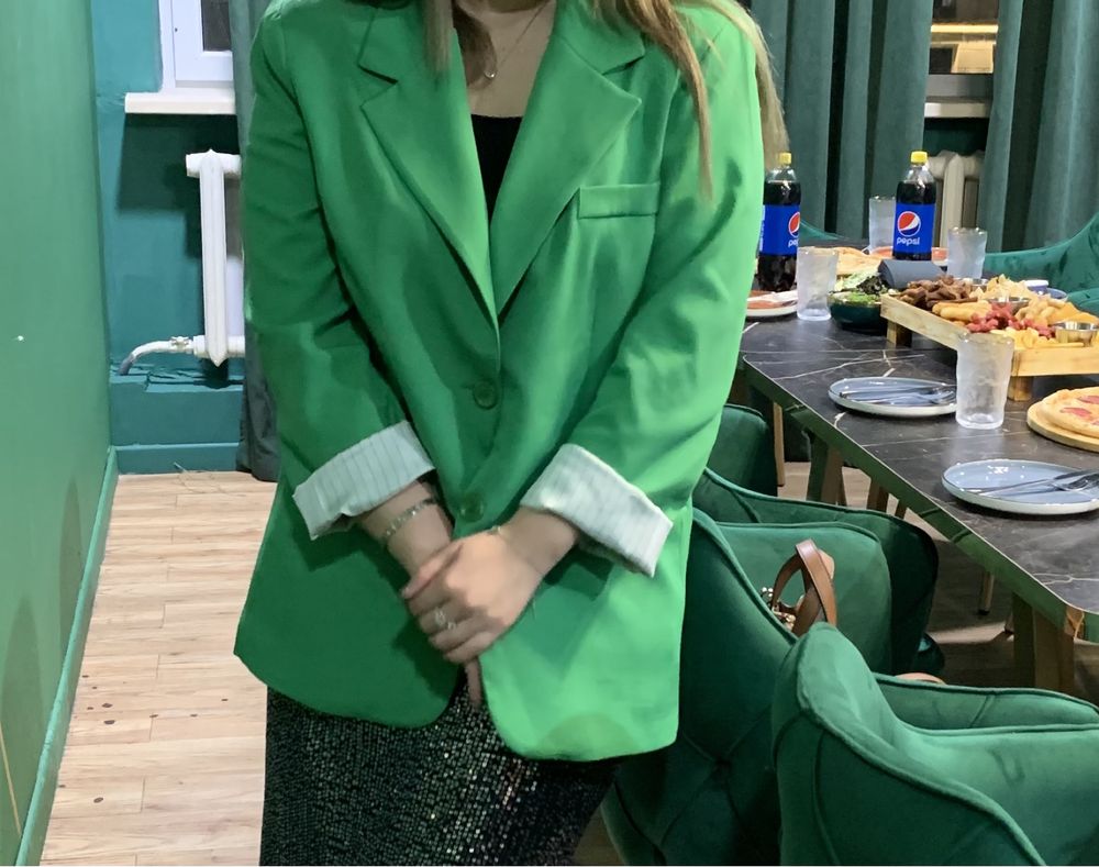 Базовый зеленый пиджак Gaissina