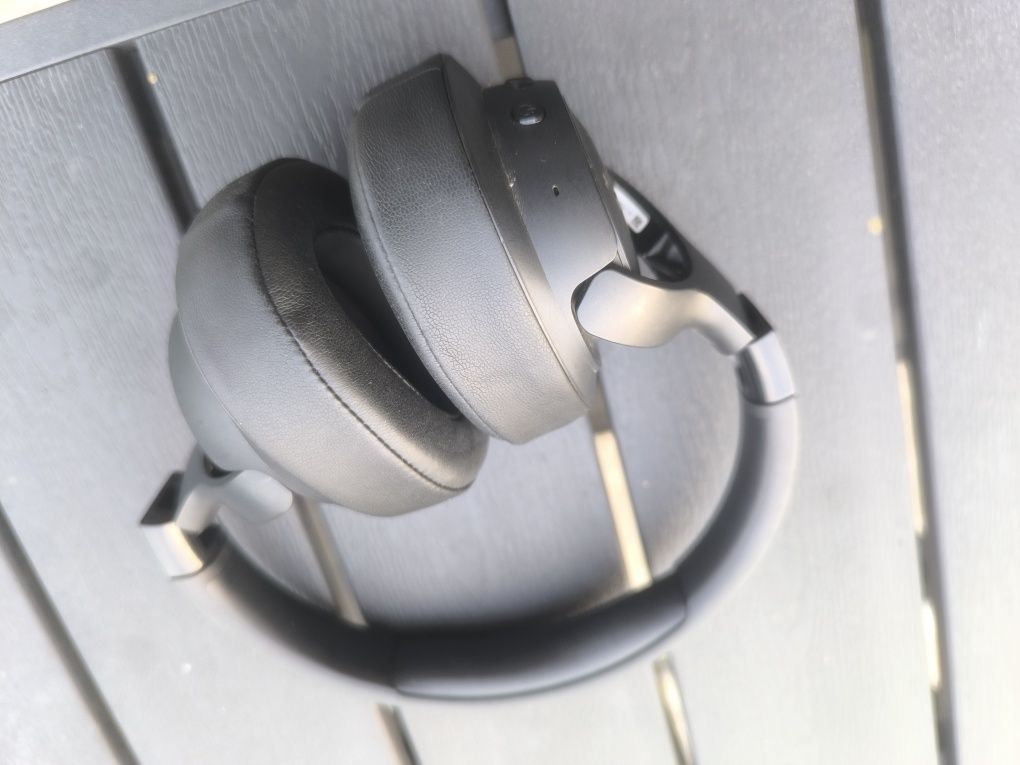Слушалки JBL Tune 700 Bluetooth